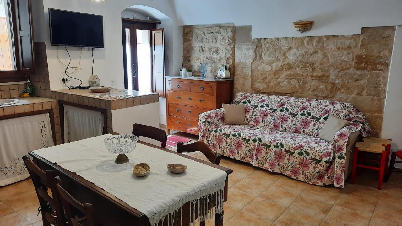 Holiday home Dammuso Donna Giovanna